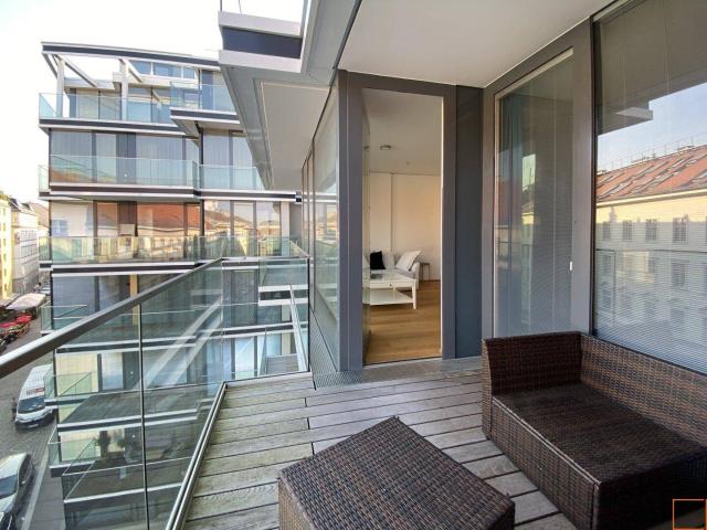 The Ambassy im Botschaftsviertel möblierte Zweizimmerwohnung mit Loggia und Balkon!
