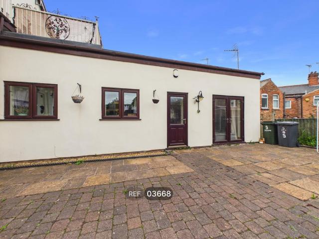 The Ambulance Station Gedling Road. 2 bed flat to rent £875 pcm £202 pw