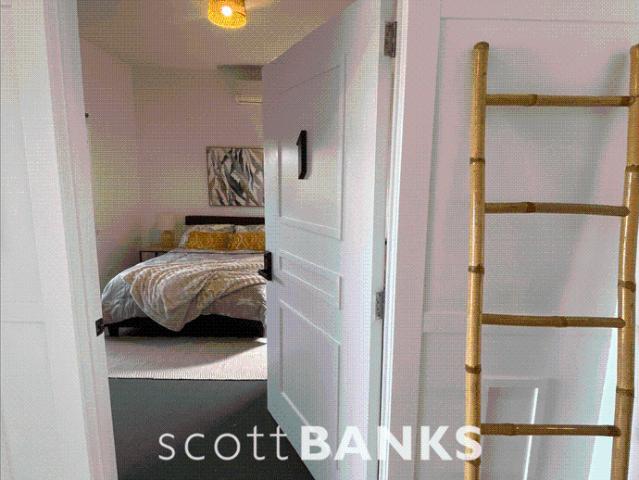 The Anderson – Suite 1 Including all Utilities and a furniture package!