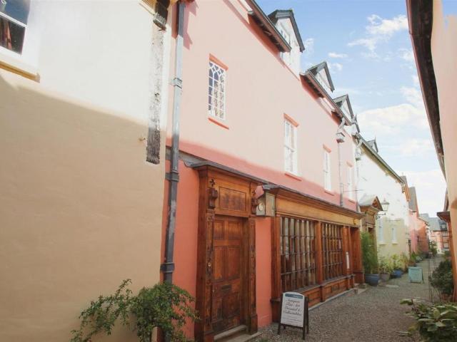 The Angel, Broad Street, Ludlow 2 bed apartment to rent £825 pcm £190 pw