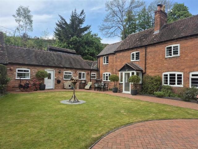 The Annex, Shut Mill Cottage, Shut. 1 bed barn conversion to rent £1,250 pcm £288 pw