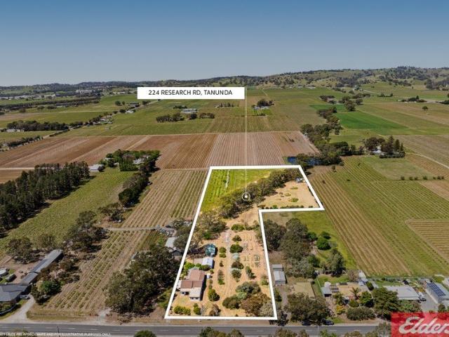 The Acreage Dream with Endless Potential!