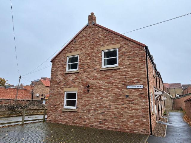 The Applegarth, Northallerton, North. 2 bed apartment to rent £775 pcm £179 pw