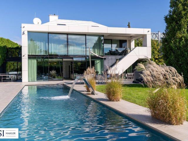 The Art of Luxury Living – Außergewöhnliche Designer Villa mit Pool & Wellnessoase
