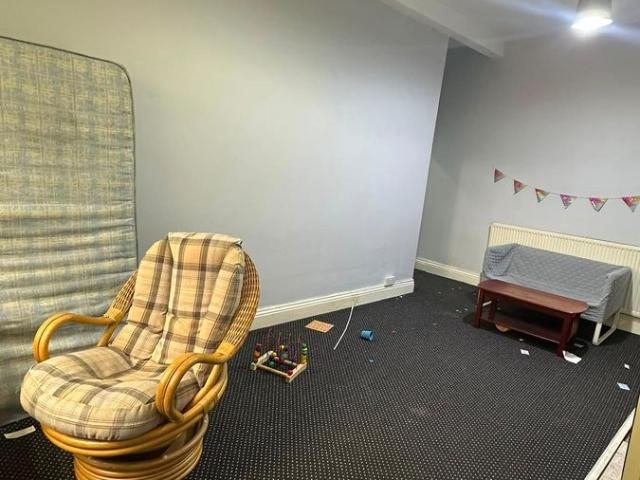 The Arcade, Walsall WS1, 2 bed flat to rent, £1,100 pcm | PrimeLocation