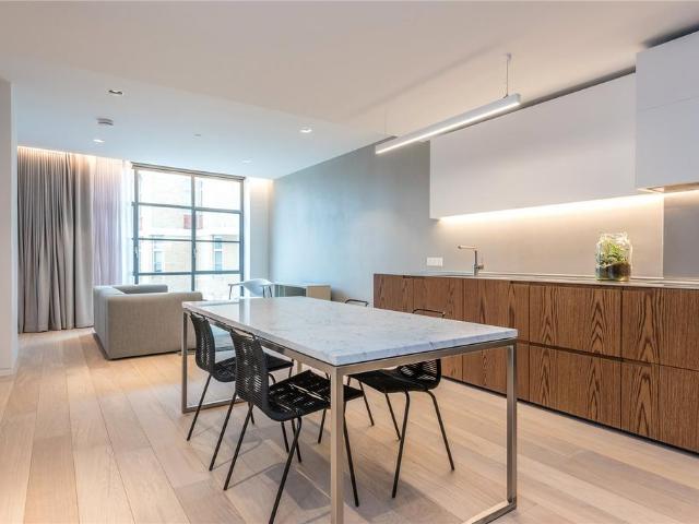 The Askew Building, 50 Bartholomew. 2 bed apartment to rent £4,750 pcm £1,096 pw