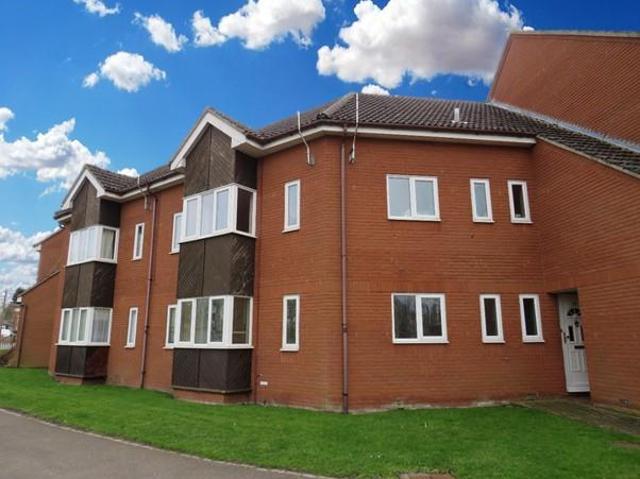 The Avenue, NEWMARKET 2 bed apartment to rent £1,150 pcm £265 pw