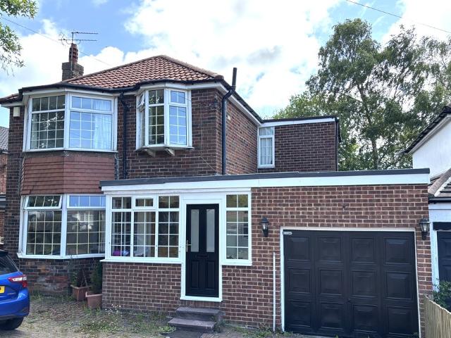 The Avenue Alwoodley Leeds | LS17