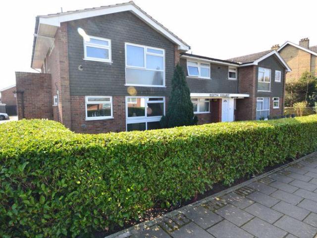The Avenue, Bickley, Bromley 2 bed maisonette to rent £1,750 pcm £404 pw