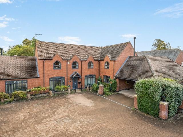 The Avenue, Bishopton, Stratford Upon Avon CV37, 4 bed detached house to rent, £4,000 pcm | PrimeLocation