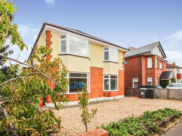 The Avenue, Bournemouth BH9, 4 bed property to rent, £2,250 pcm | PrimeLocation