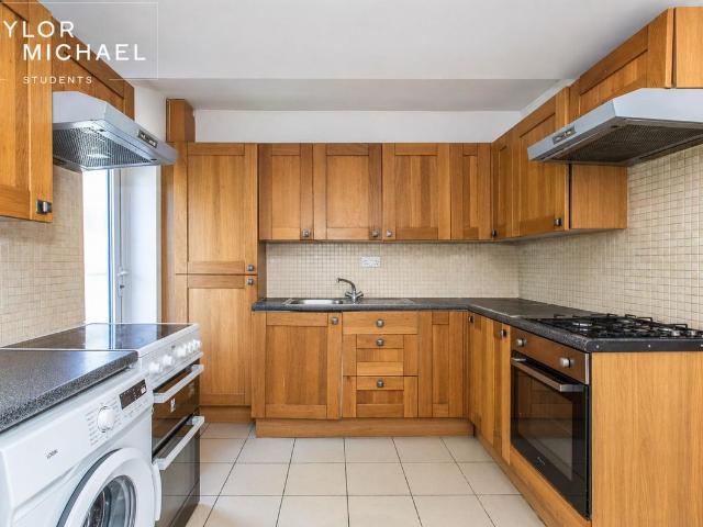 The Avenue, Brighton BN2, 6 bed semi detached house to rent, £1,920 pcm | PrimeLocation