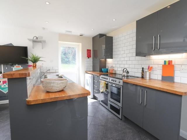 The Avenue, Brighton BN2 9 bed house of multiple occupation to rent £7,020 pcm £1,620 pw