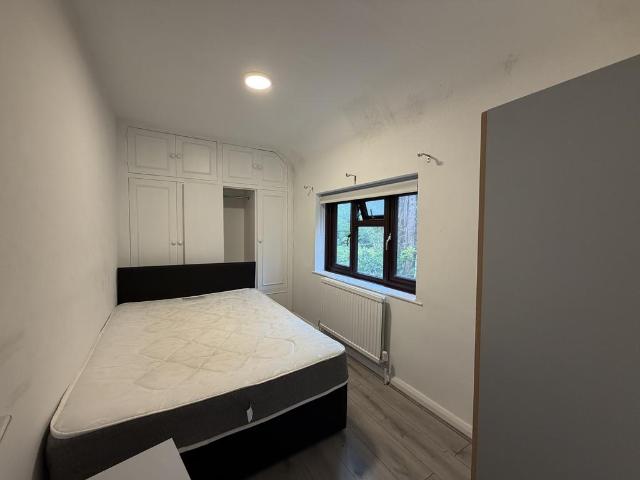 The Avenue, Brighton BN2 1 bed detached house to rent £650 pcm £150 pw