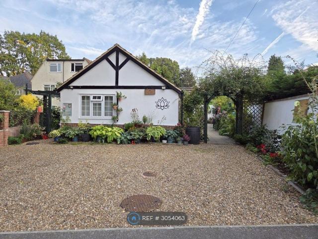 The Avenue, Camberley GU15, 1 bed semi detached house to rent, £1,380 pcm | PrimeLocation