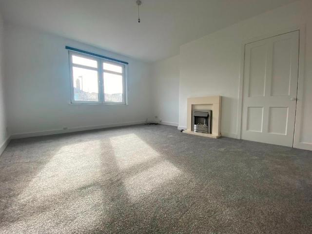 The Avenue, Gorebridge EH23, 2 bed flat to rent, £1,000 pcm | PrimeLocation