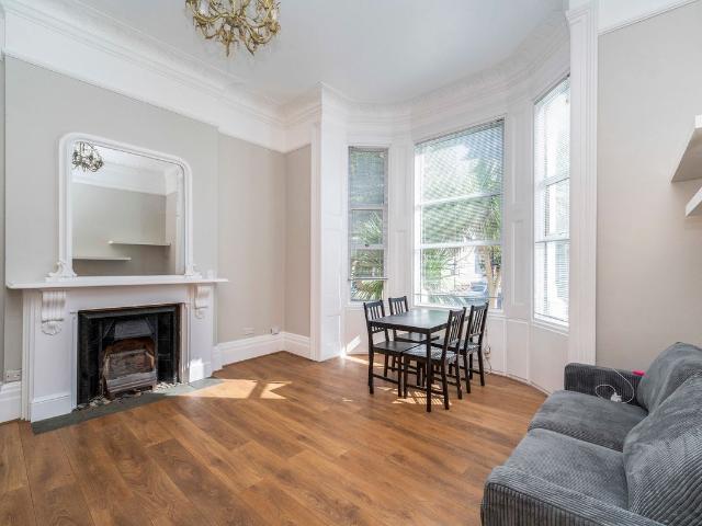 The Avenue, London W13, Studio to rent, £1,300 pcm | PrimeLocation