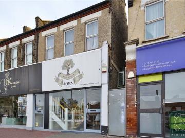 The Avenue, London E4, 1 bed flat to rent, £1,300 pcm | PrimeLocation