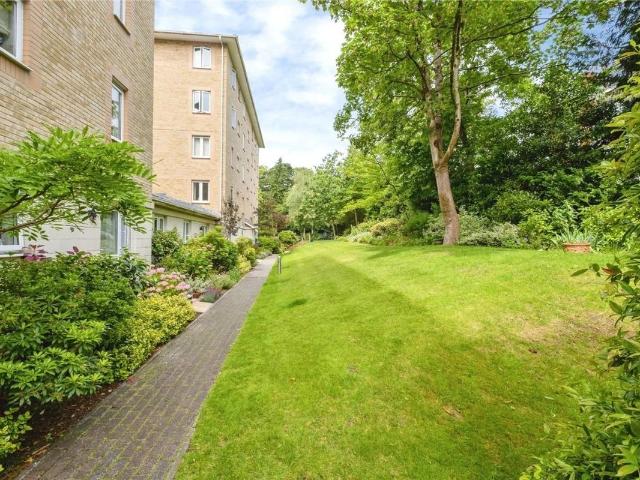 The Avenue, Poole BH13, 1 bed flat to rent, £1,100 pcm | PrimeLocation