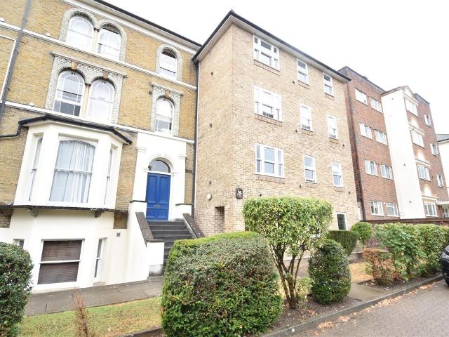 The Avenue, Surbiton KT5, 2 bed flat to rent, £1,750 pcm | PrimeLocation