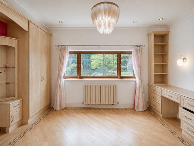 The Avenue, Whyteleafe, CR3 6 bed detached house to rent £10,000 pcm £2,308 pw