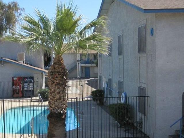 The Axis on Mcdowell 1 Bedroom Apartment for Rent at 3830 W Mcdowell Rd, Phoenix, AZ 85009