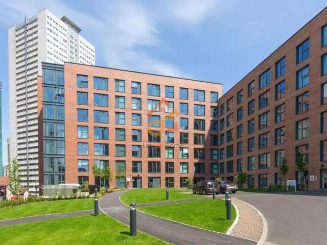 The Axium, 36 Windmill Street. 2 bed flat to rent £1,290 pcm £298 pw