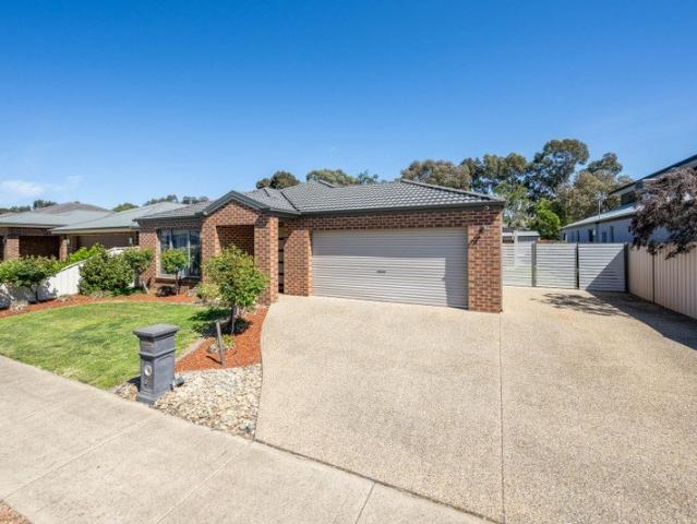 The Boulevard Estate Quality Family Home with Side Access