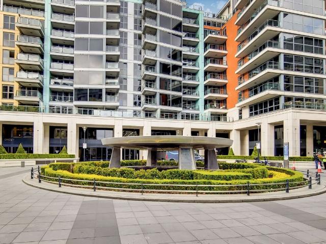 The Boulevard, Imperial Wharf, London SW6, 2 bed flat to rent, £4,500 pcm | PrimeLocation