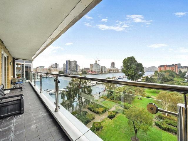 The Boulevard, Imperial Wharf, SW6 3 bed apartment to rent £6,500 pcm £1,500 pw