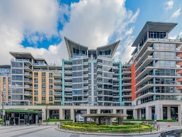 The Boulevard, Imperial Wharf SW6, 3 bed flat to rent, £4,251 pcm | PrimeLocation