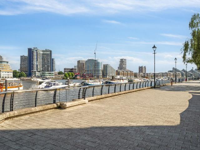 The Boulevard, London SW6, 2 bed flat to rent, £3,500 pcm | PrimeLocation