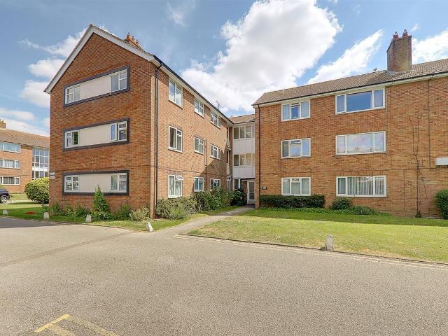 The Boulevard, Worthing BN13, 2 bed flat to rent, £1,275 pcm | PrimeLocation