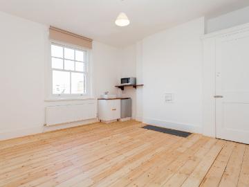 The Boleyn House, Green Street, Upton Park E13, Room to rent, £950 pcm | PrimeLocation