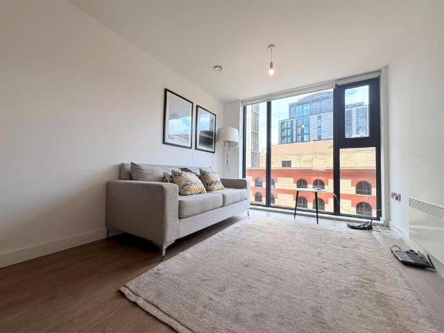 The Bank, 60, Sheepcote Street. 1 bed apartment to rent £1,050 pcm £242 pw