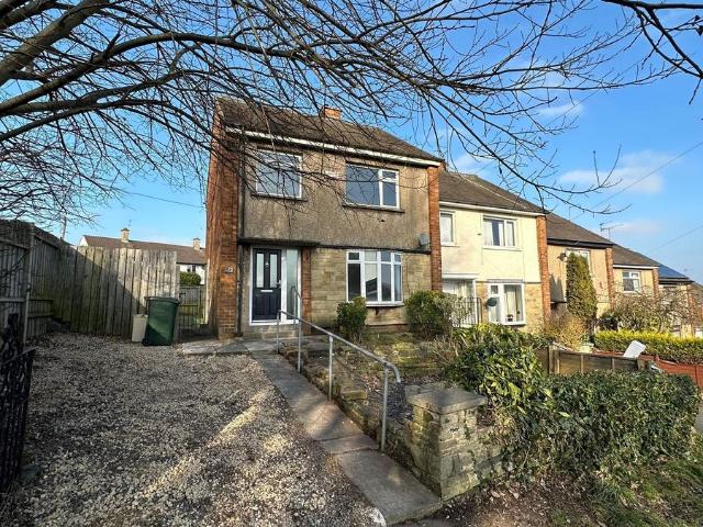 The Bank, Bradford BD10, 3 bed town house to rent, £1,100 pcm | PrimeLocation