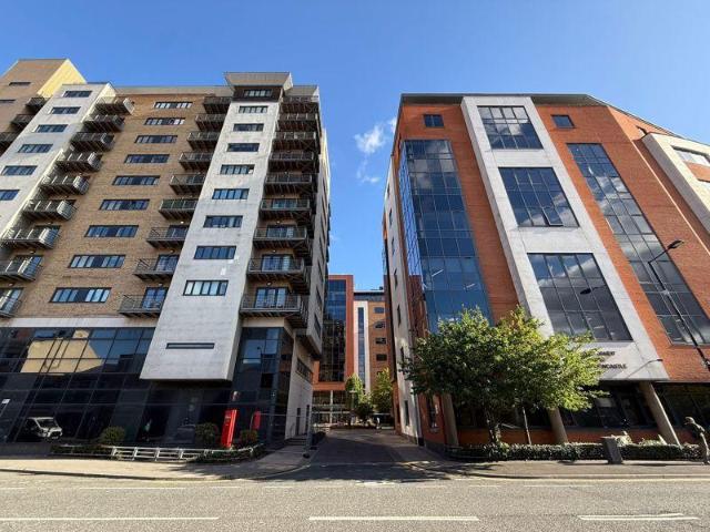The Bar, St. James Gate, Newcastle. 1 bed apartment to rent £995 pcm £230 pw