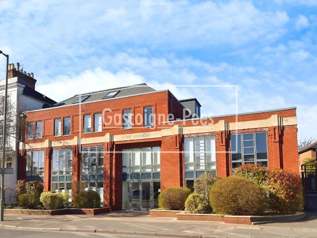 The Barbican, Farnham GU9, 2 bed flat to rent, £1,600 pcm | PrimeLocation