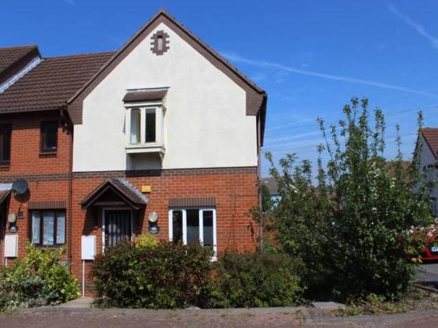 The Barrows, Locking Castle. 3 bed house to rent £1,295 pcm £299 pw