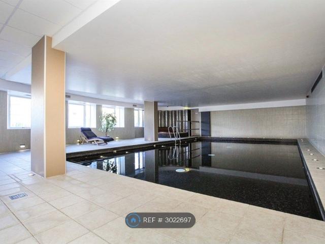 The Belvedere, Cambridge CB2, 2 bed flat to rent, £2,400 pcm | PrimeLocation