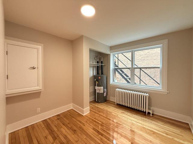 The Benmore | 325 Cooper Apartments 3 Bedroom Apartment for Rent at 325 Cooper St, Ottawa, ON K2P 0G5 Centretown