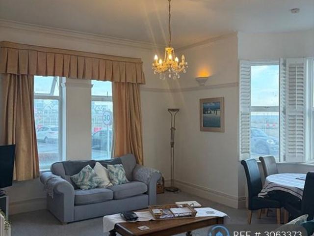 The Berkeley, Southsea, PO4 1 bed flat to rent £1,200 pcm £277 pw