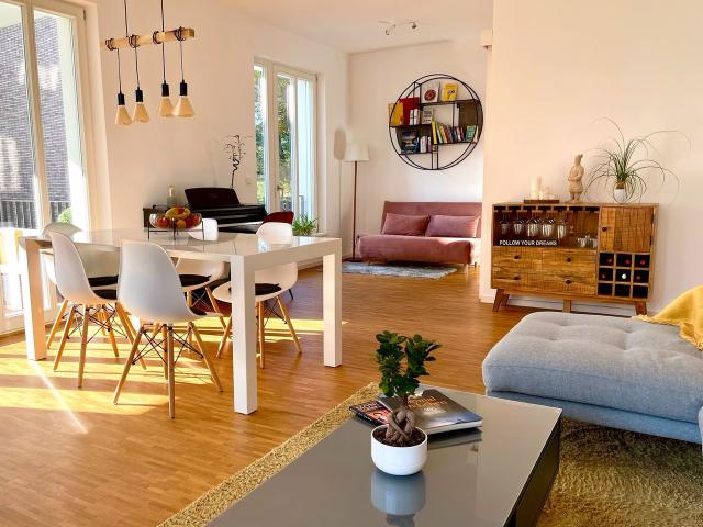 The Berlin Retreat Waterfront views 20mins to BER 3mins to public transit Underground parking 109sqm 2 bdr 2 baths, Berlin Amsterdam Apartments for Rent