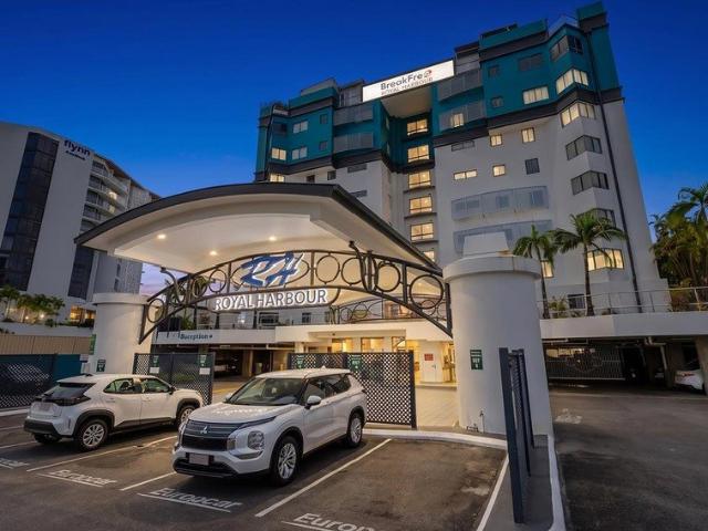 The Best Bachelor / Bachelorette Pad in Cairns