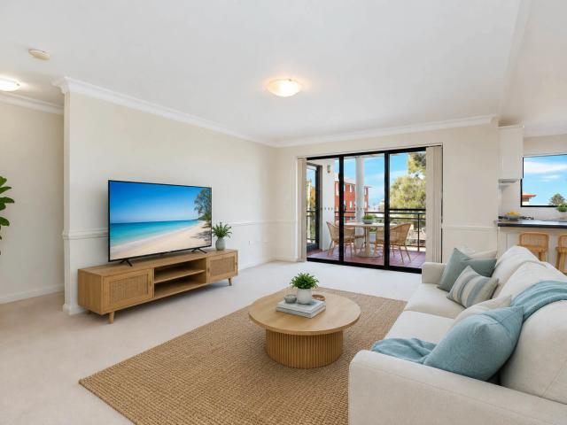the best family apartment! so close to the beach!
