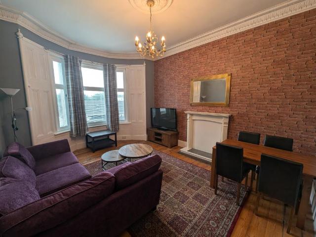 The Best Little Hairhouse in Town, 1037 Tollcross Road, Braidfauld, Glasgow, G32 8UQ, United Kingdom | 2 bed apartment for rent #140227794 | Rentberry