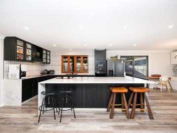 Bywong, Yass Valley, Victoria - Equipped kitchen