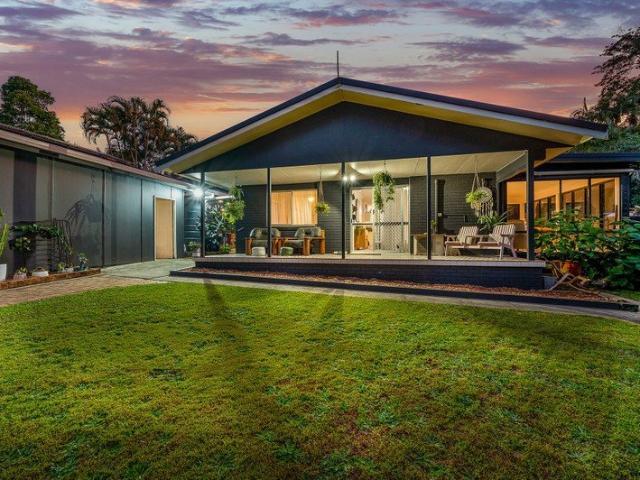 The Best of Both Worlds Acreage, Privacy and Convenience