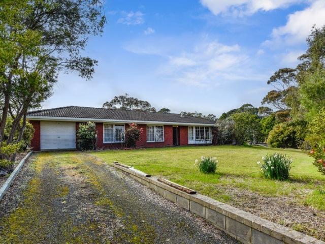 The Best of Both Worlds: Country Charm Close to Town