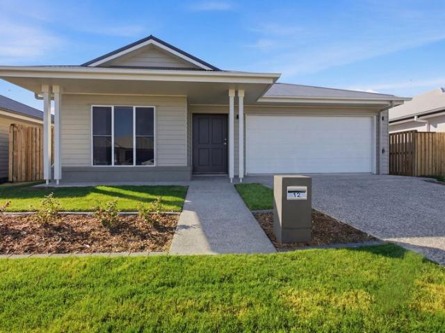 THE BEST OF LILYWOOD LIVING
